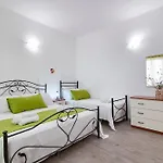 Asz Apartment Torre Lapillo